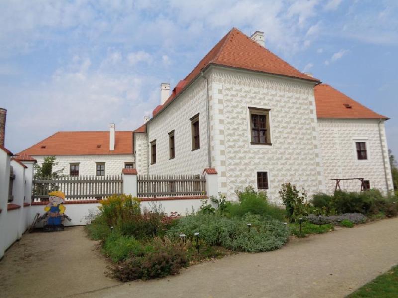 08